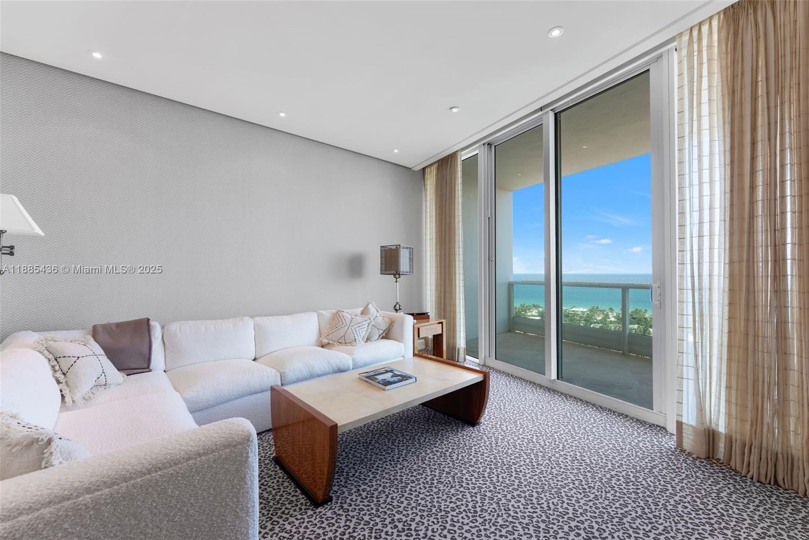 TOWERS OF PORTO VITA-SOUT - Residential