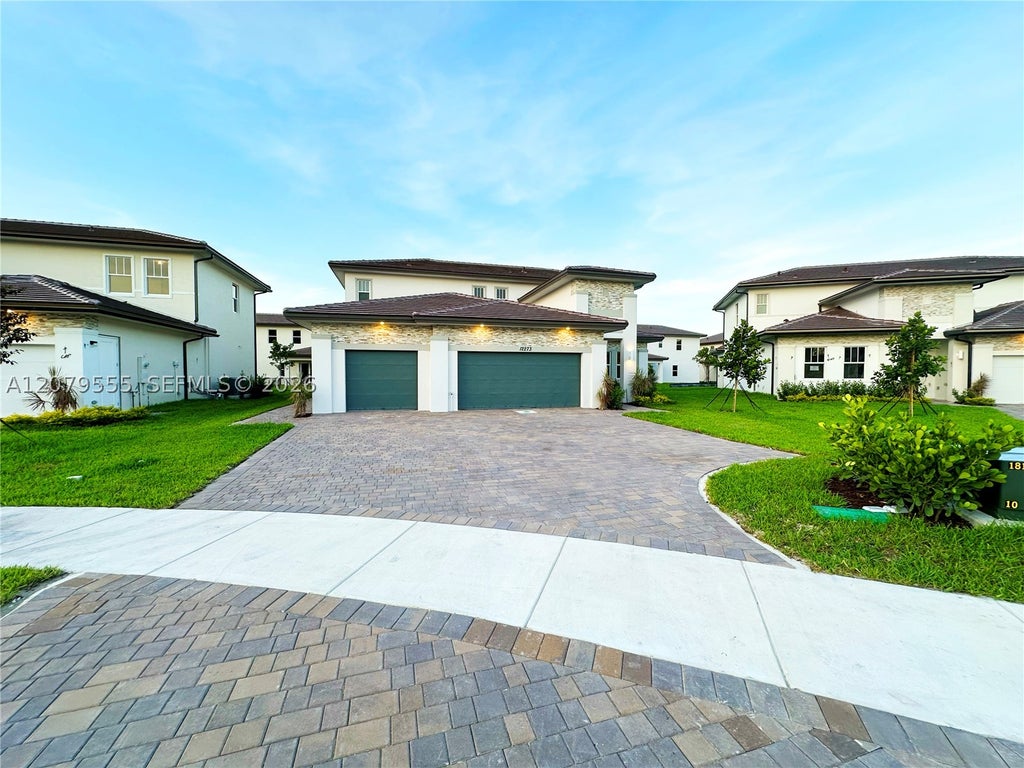 Photo of 12273 SW 44th St, Davie, FL 33330 (MLS # A12079555)