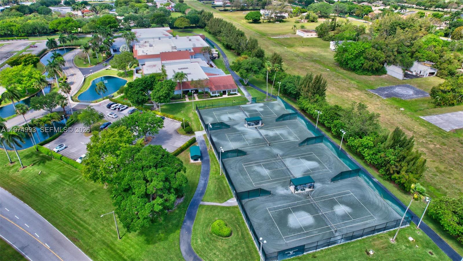 HUNTINGTON LAKES SEC TWO - Residential