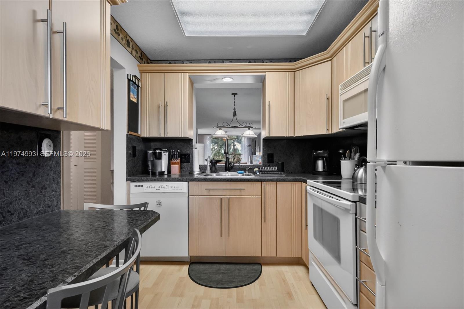 HUNTINGTON LAKES SEC TWO - Residential