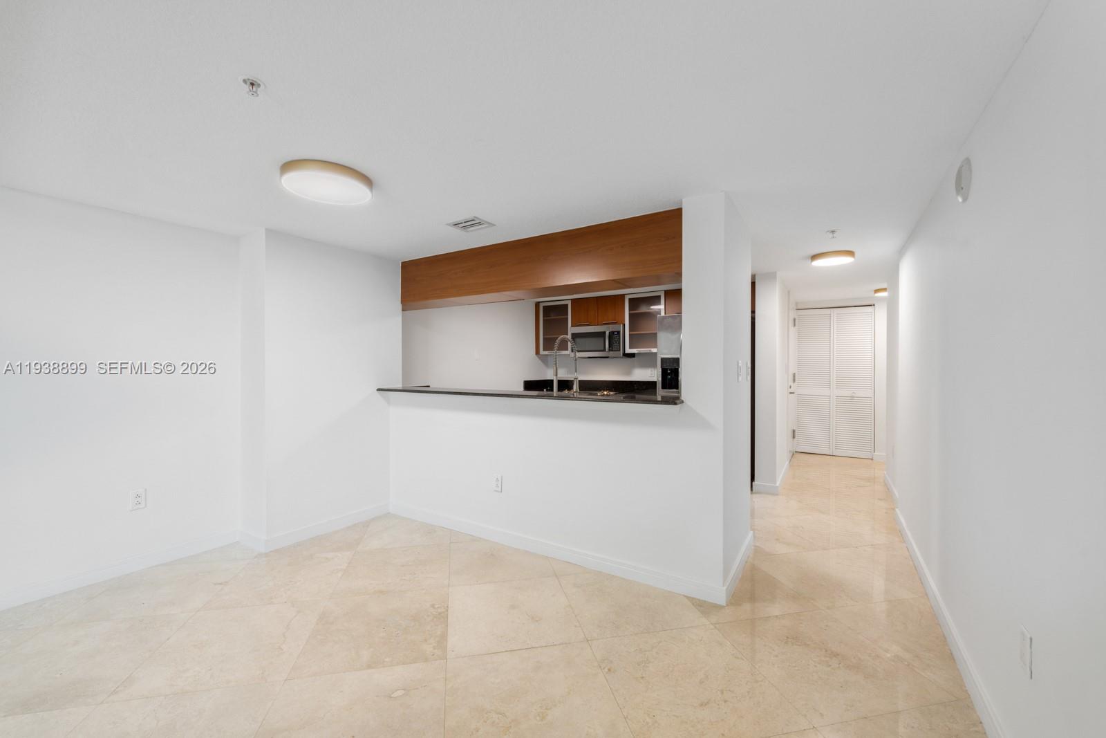 1800 CLUB CONDO - Residential