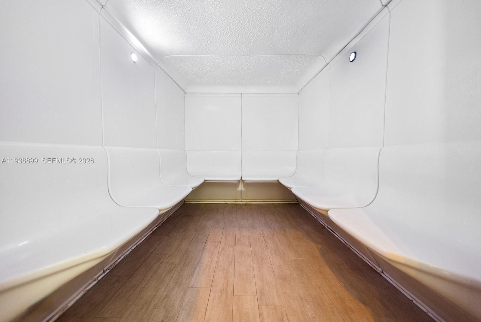 1800 CLUB CONDO - Residential