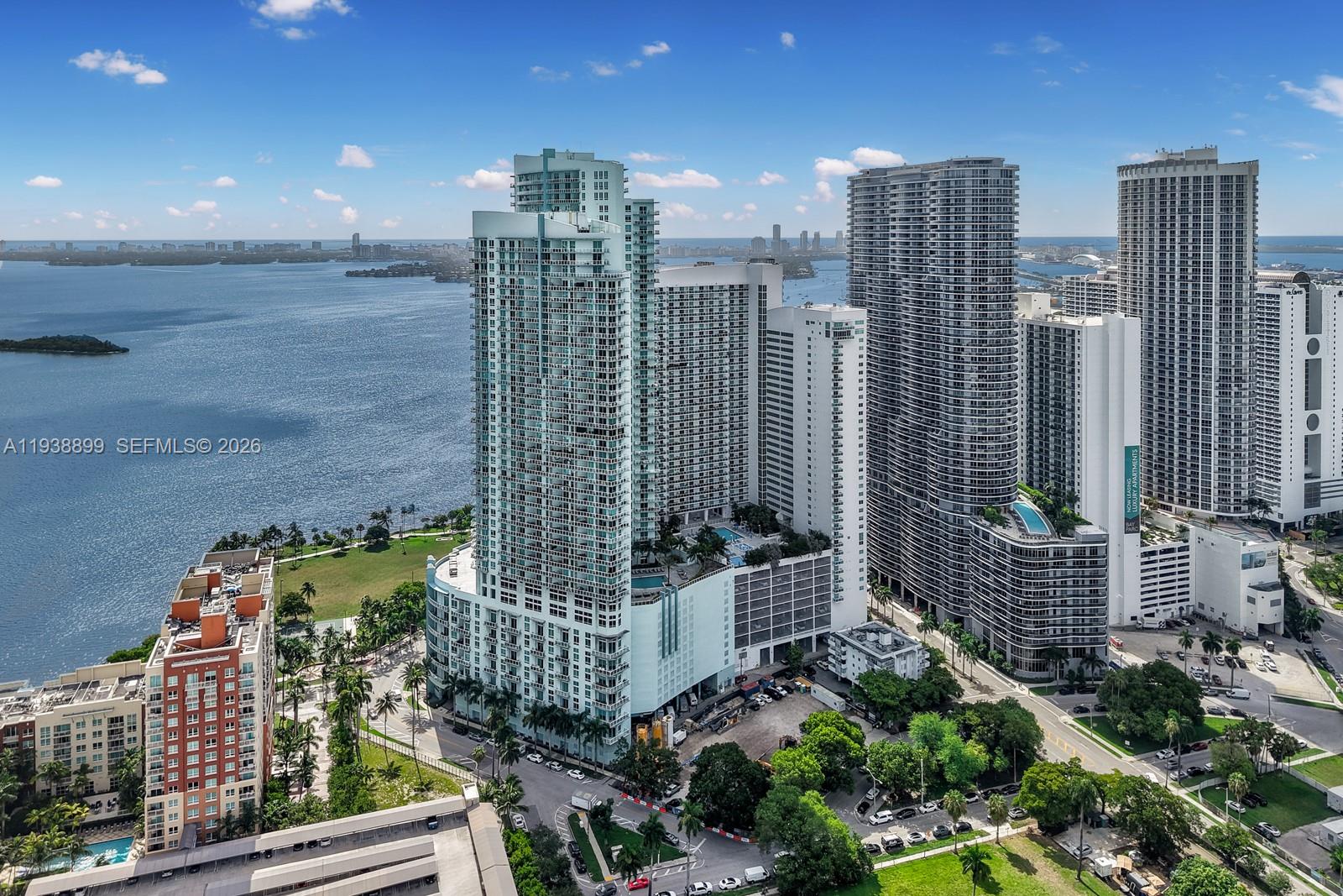 1800 CLUB CONDO - Residential