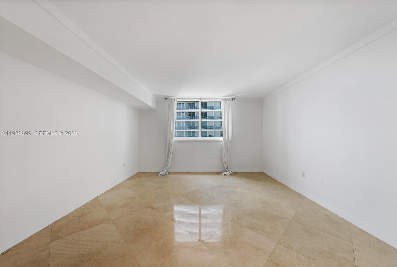 1800 CLUB CONDO - Residential