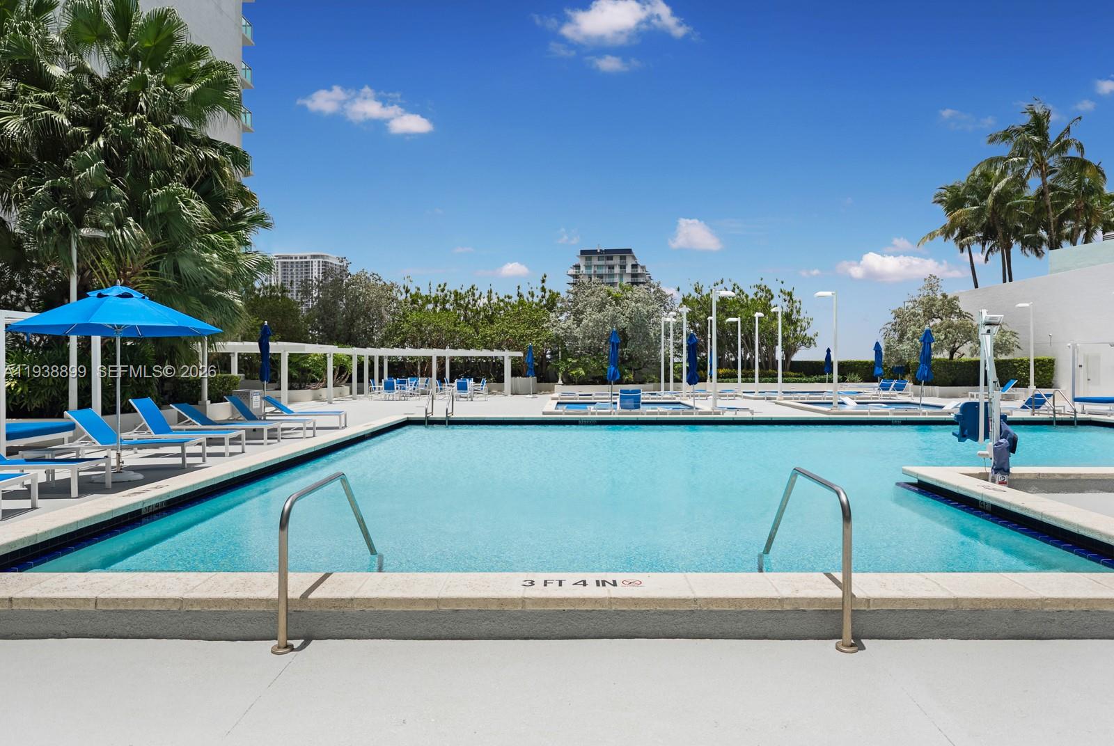 1800 CLUB CONDO - Residential