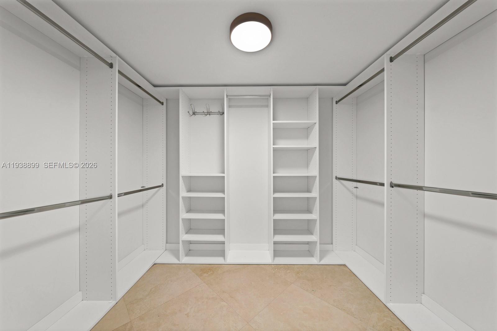 1800 CLUB CONDO - Residential