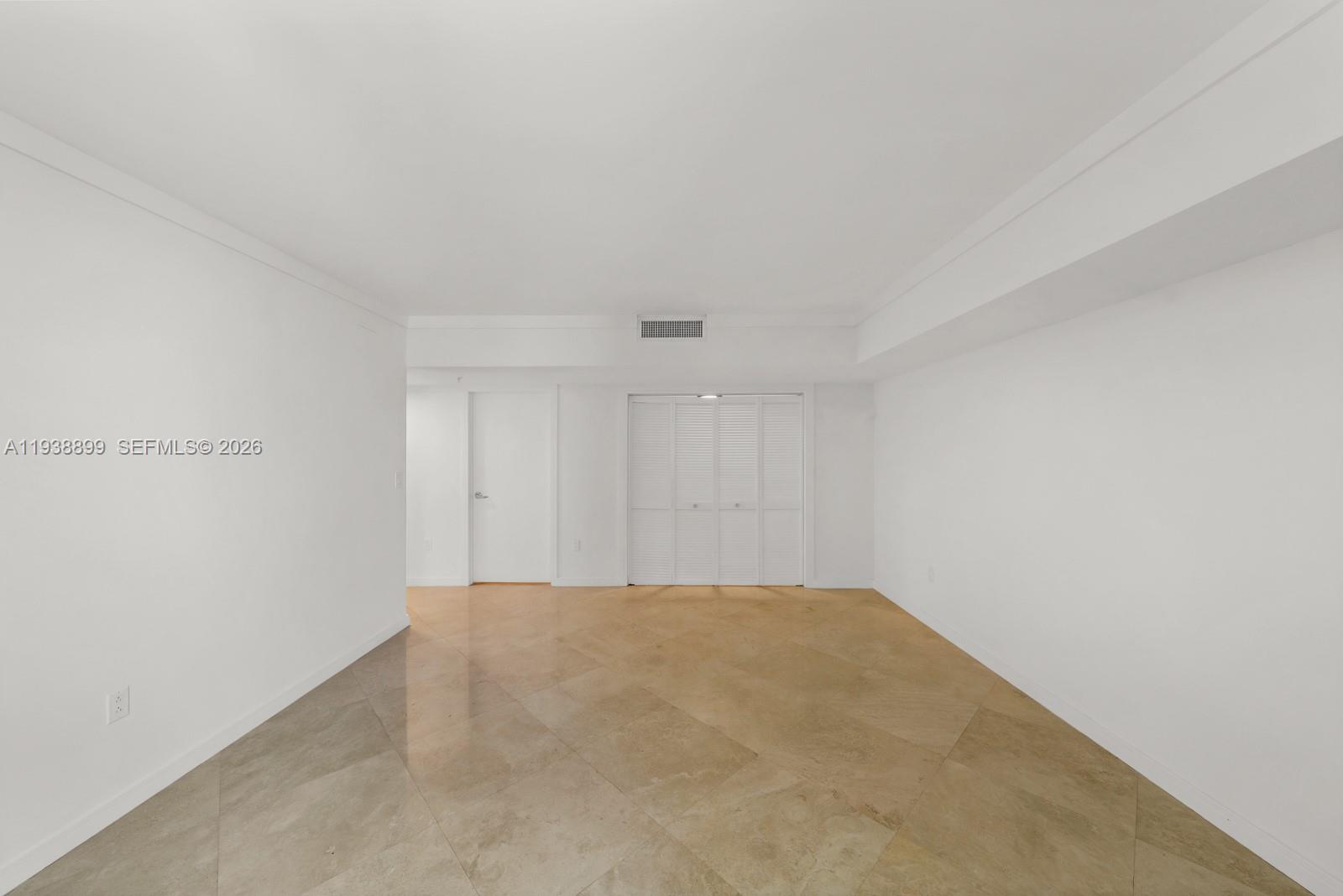 1800 CLUB CONDO - Residential