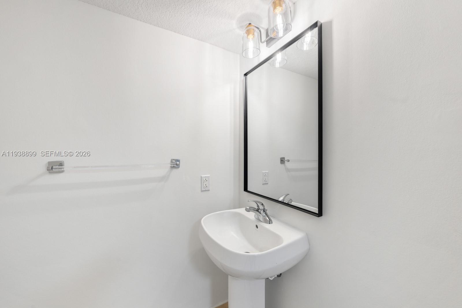 1800 CLUB CONDO - Residential