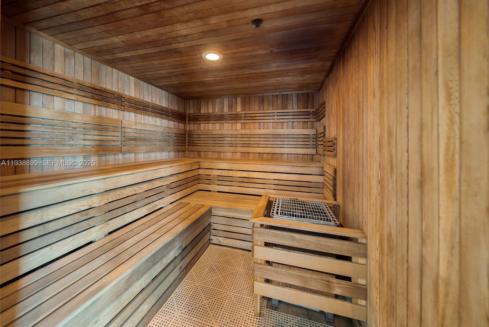 1800 CLUB CONDO - Residential