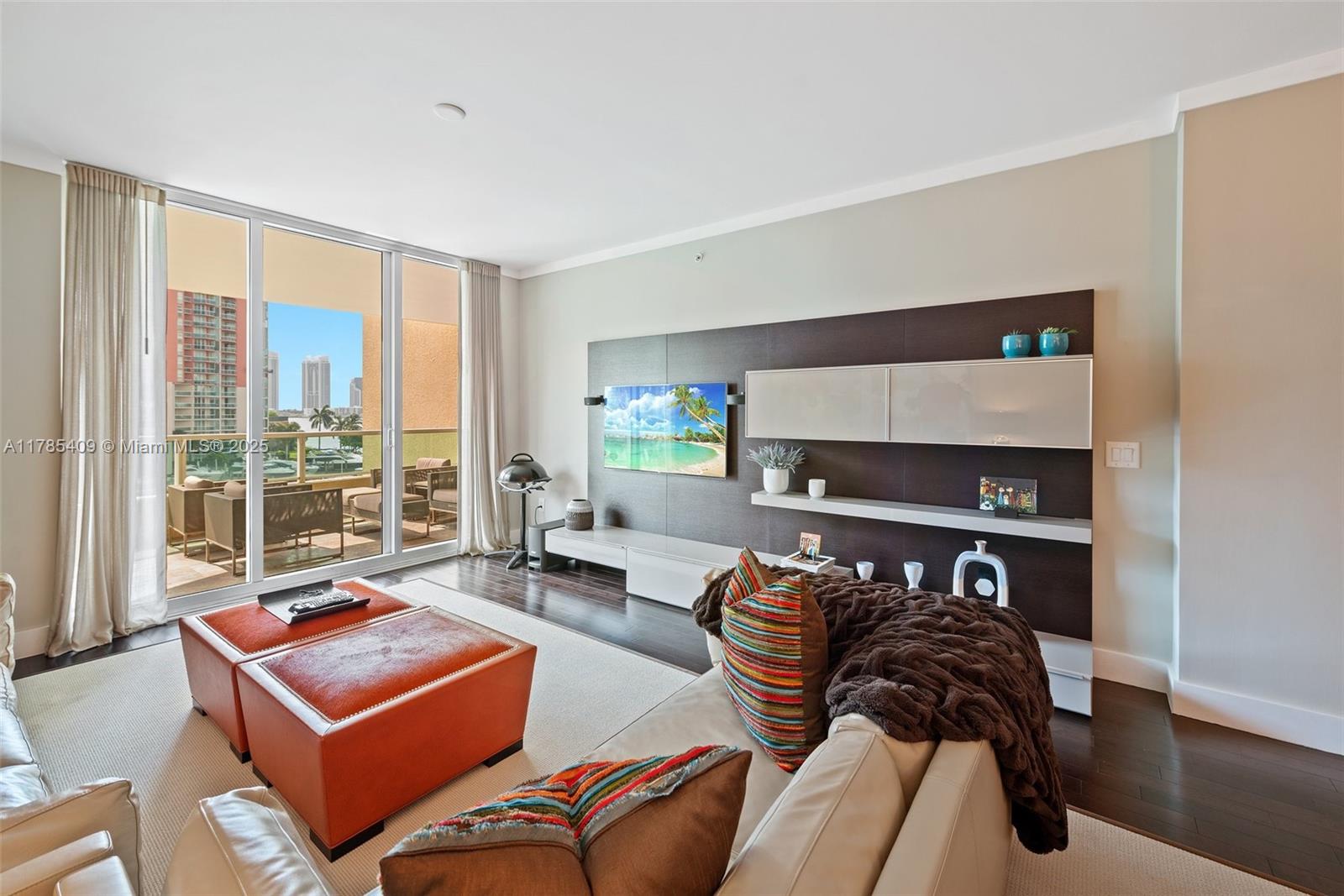 AVENTURA MARINA CONDO NUM - Residential