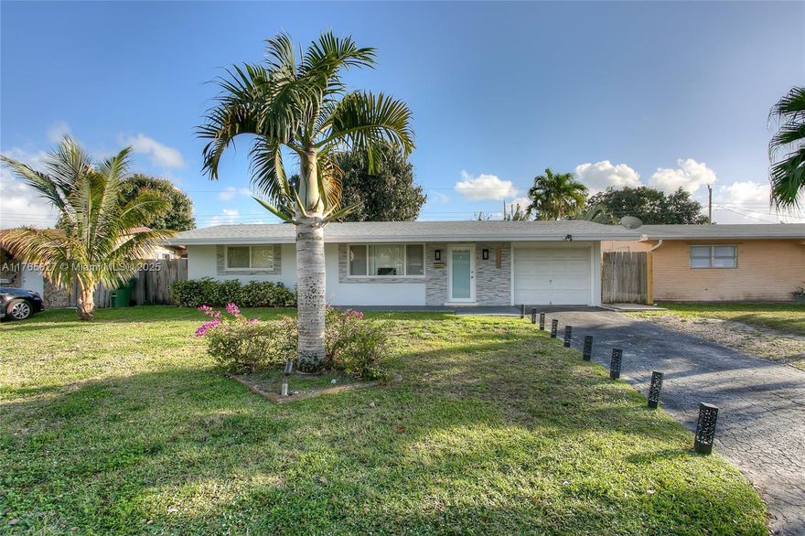BRAND NEW ROOF & Impact windows!! NO HOA!! FHA APPROVED!! GOOD VIDEO AVAILABLE UPON REQUEST. HUGE YARD WITH TOOL SHED. Perfect neighborhood to raise a family. EASY TO SHOW.