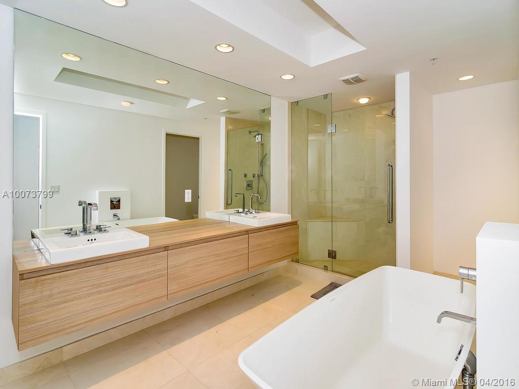 Marina Palms - Residential Lease