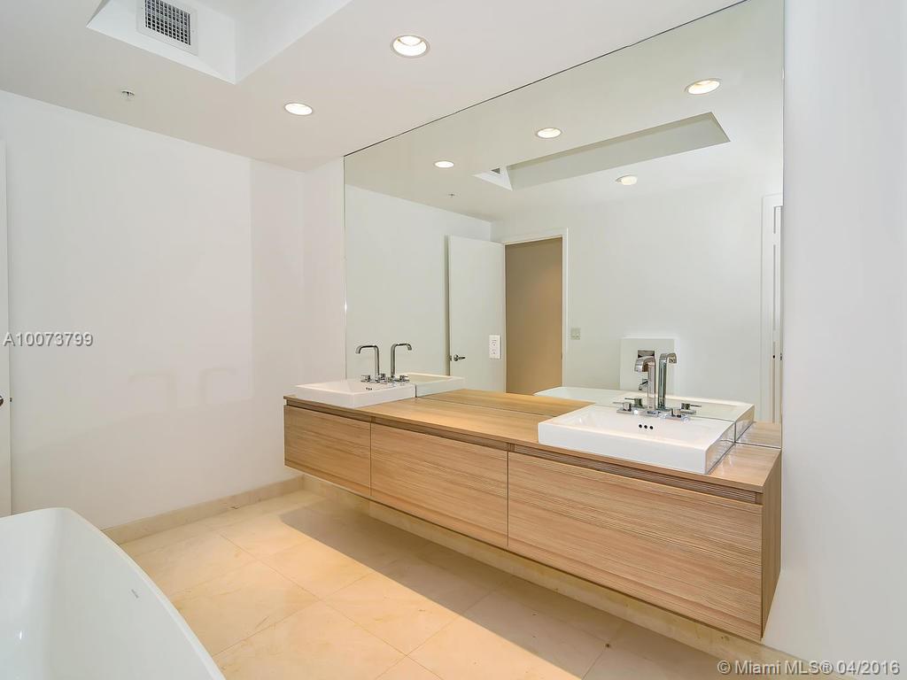 Marina Palms - Residential Lease