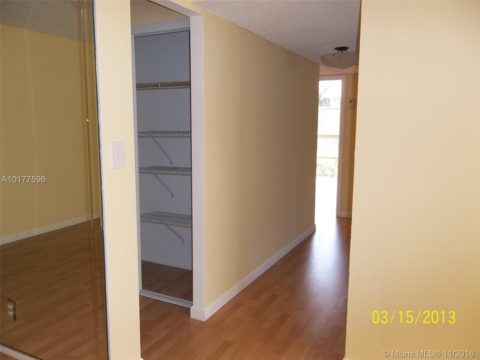 De Soto Park Condo - Residential Lease