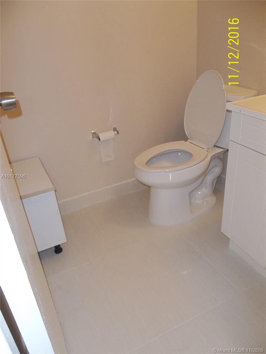 De Soto Park Condo - Residential Lease