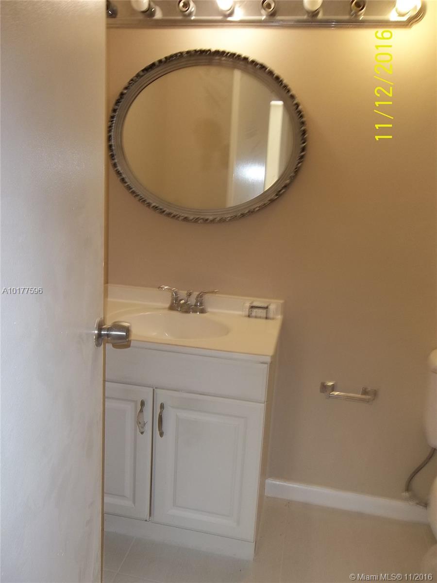 De Soto Park Condo - Residential Lease