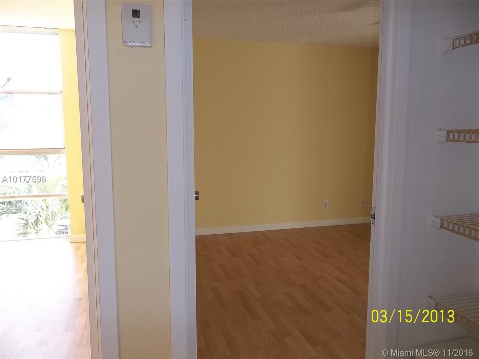 De Soto Park Condo - Residential Lease