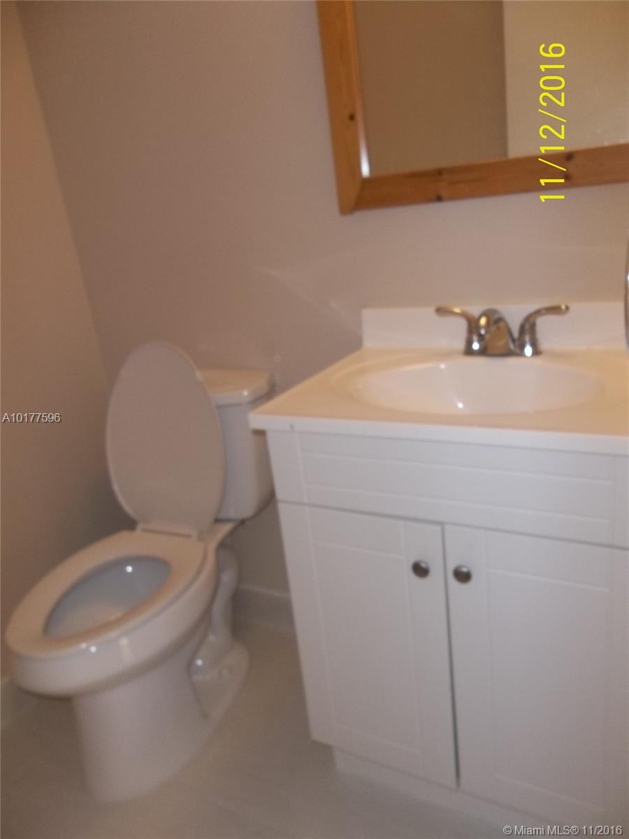 De Soto Park Condo - Residential Lease