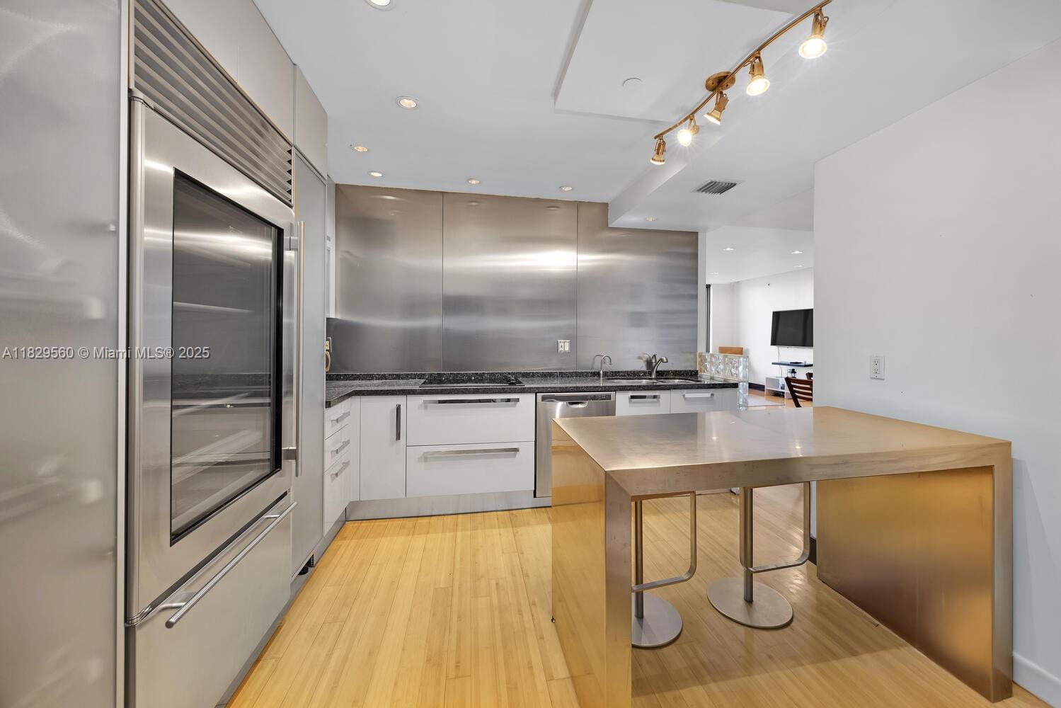 KEY COLONY NO 2 CONDO - Residential Lease