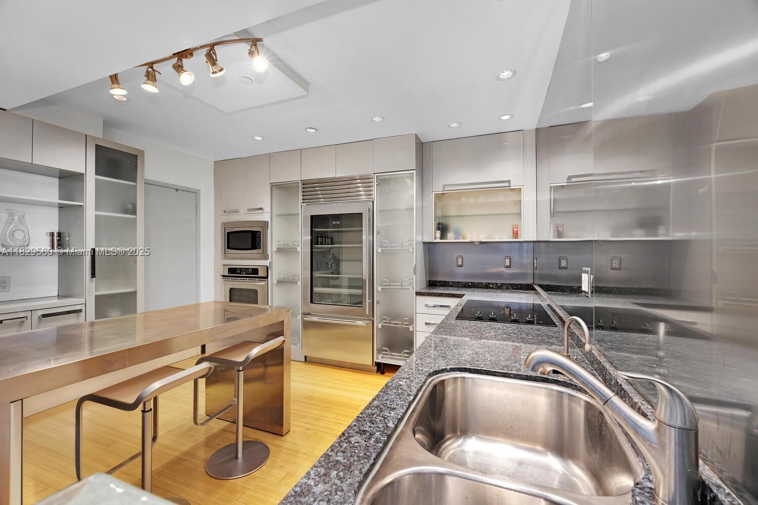 KEY COLONY NO 2 CONDO - Residential Lease