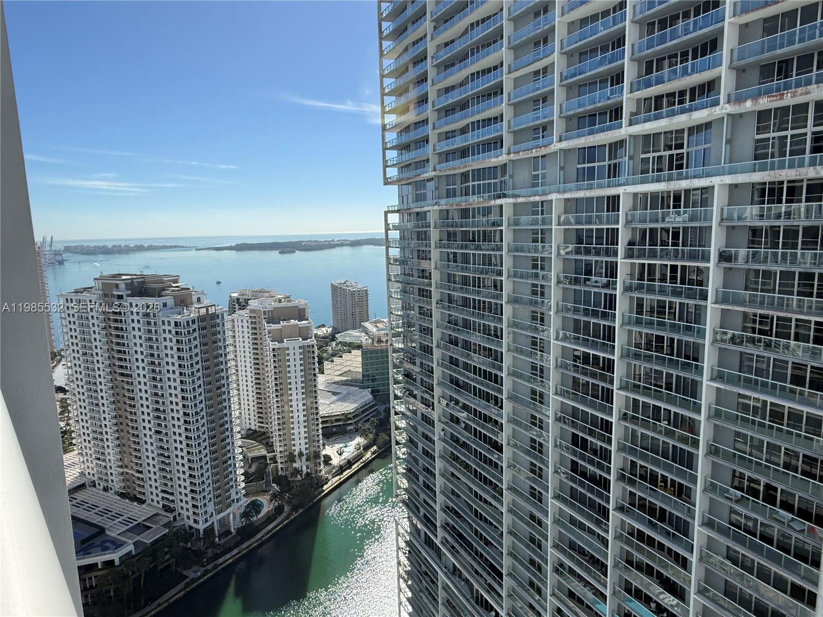ICONBRICKELL CONDO NO 1 - Residential Lease