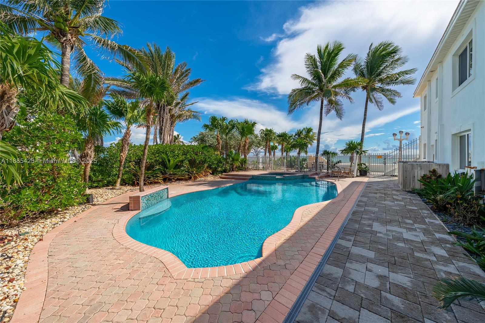 HOLLYWOOD BEACH SECOND AD - Residential