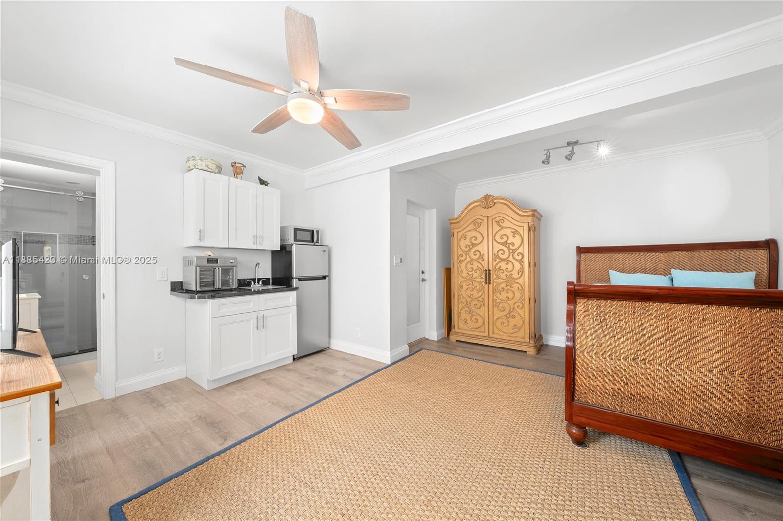 HOLLYWOOD BEACH SECOND AD - Residential