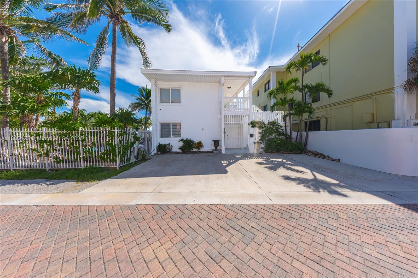 HOLLYWOOD BEACH SECOND AD - Residential