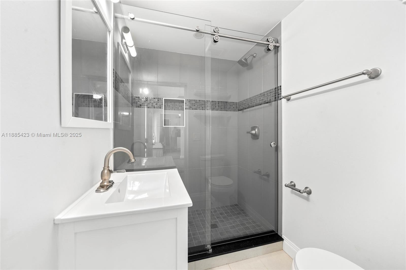 HOLLYWOOD BEACH SECOND AD - Residential