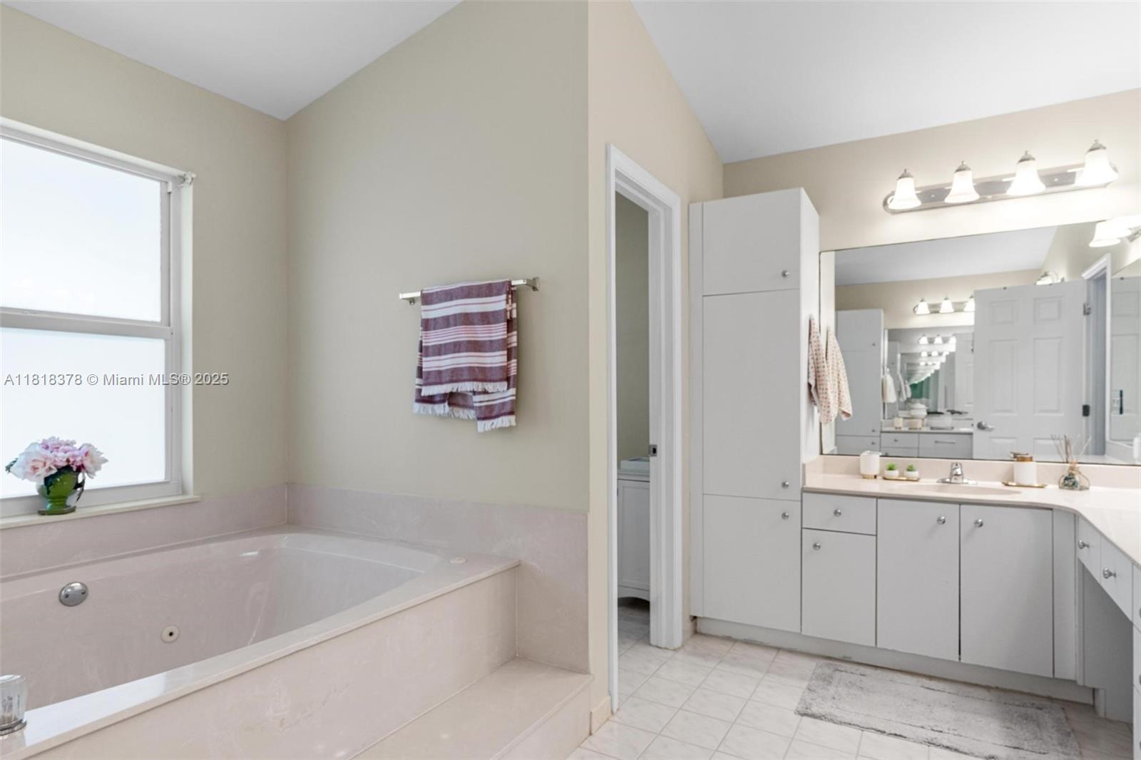 CHAPEL TRAIL REPLAT SECTI - Residential