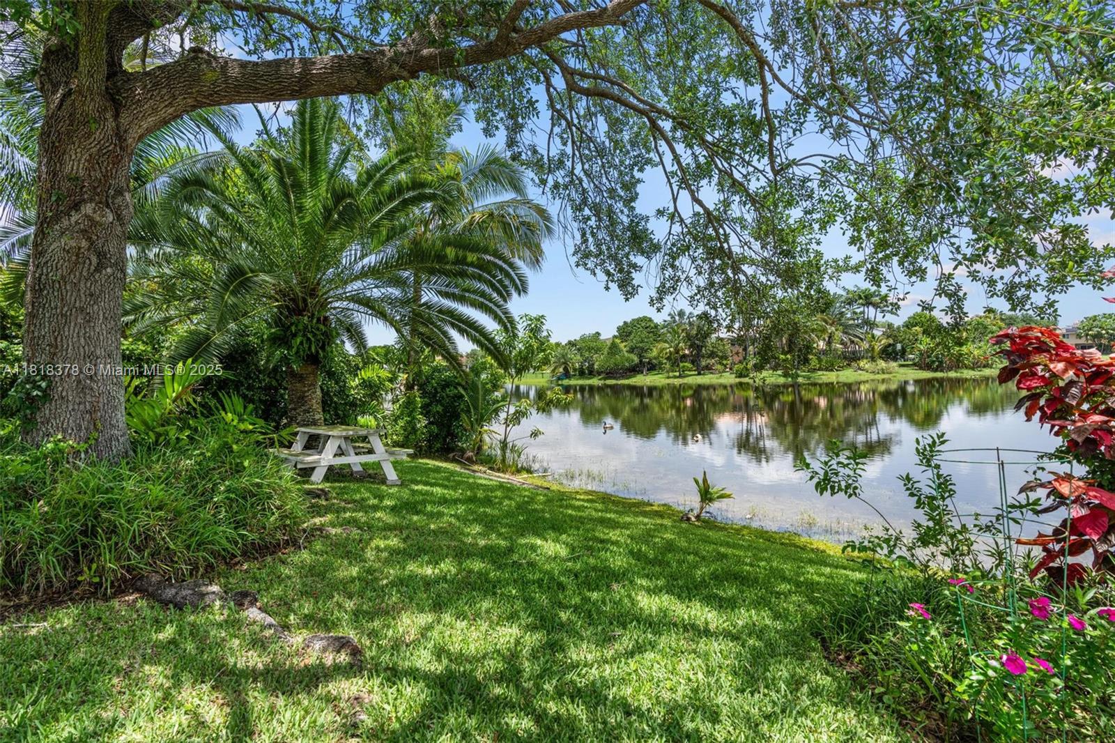 CHAPEL TRAIL REPLAT SECTI - Residential