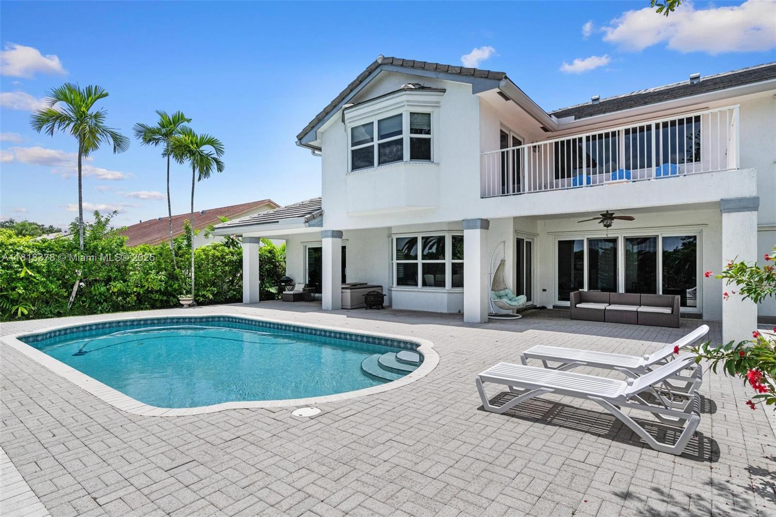 CHAPEL TRAIL REPLAT SECTI - Residential