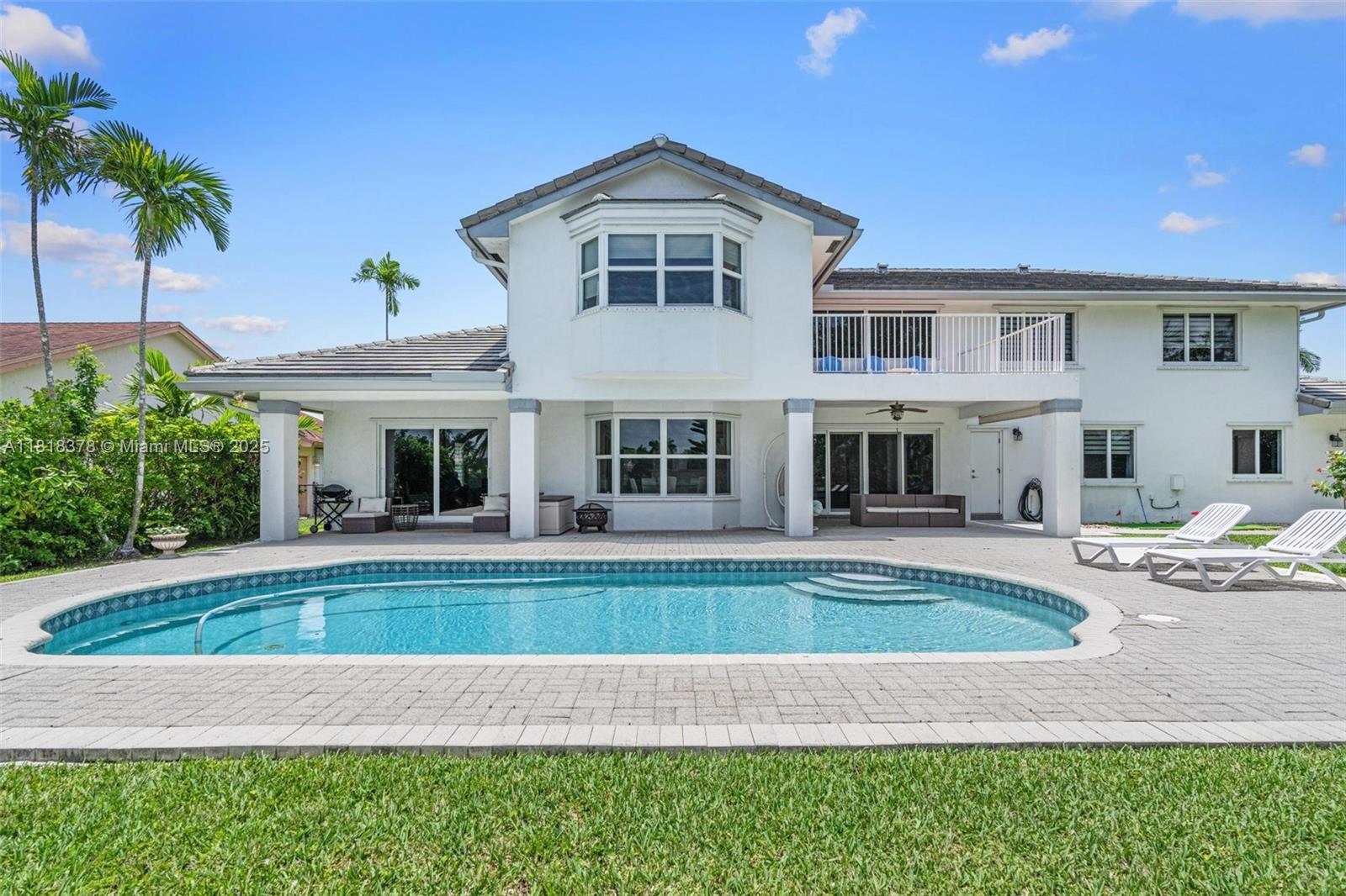 CHAPEL TRAIL REPLAT SECTI - Residential