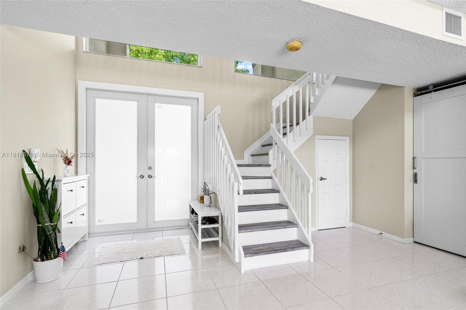 CHAPEL TRAIL REPLAT SECTI - Residential