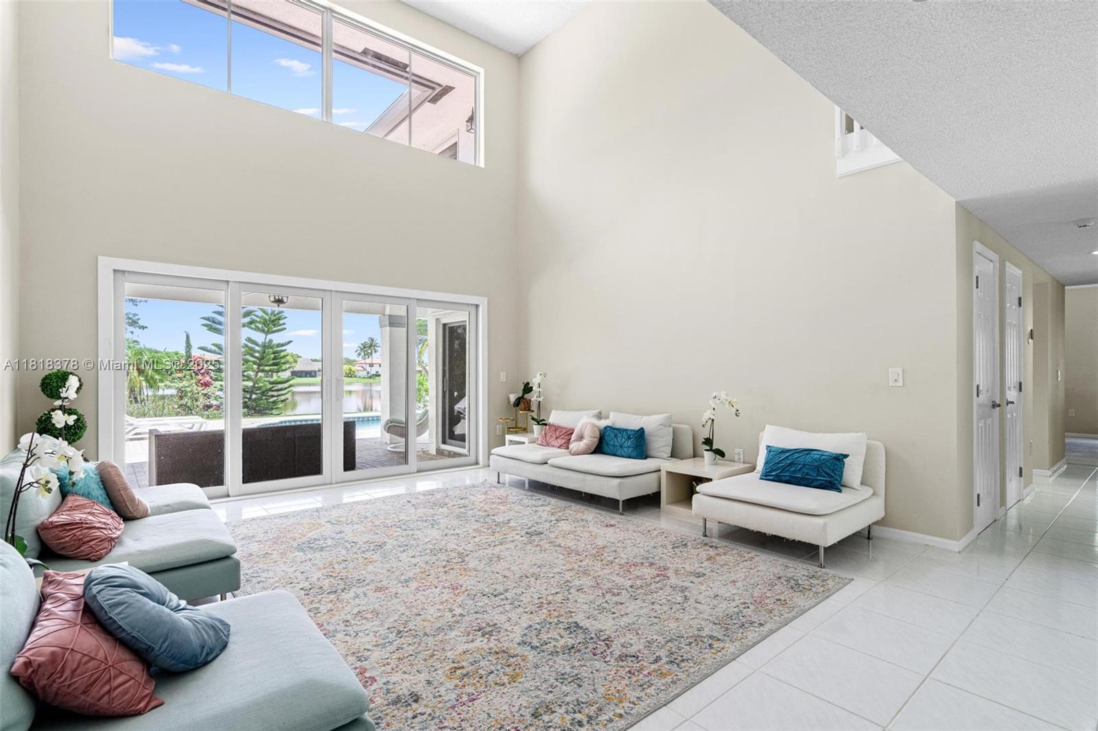 CHAPEL TRAIL REPLAT SECTI - Residential