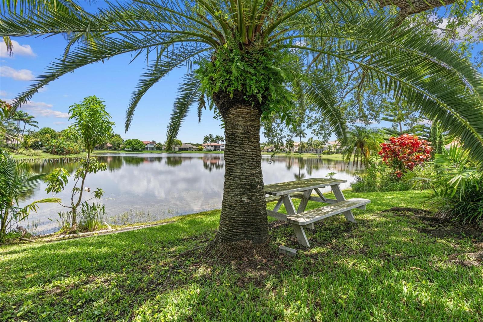CHAPEL TRAIL REPLAT SECTI - Residential