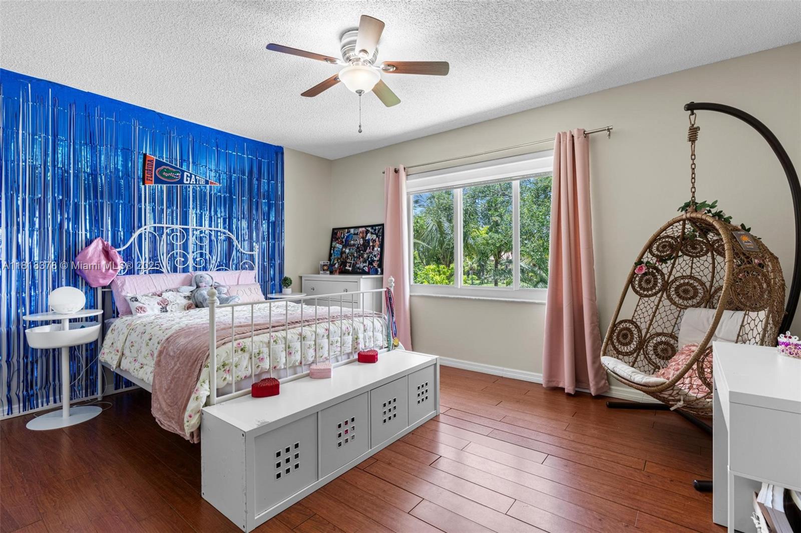 CHAPEL TRAIL REPLAT SECTI - Residential