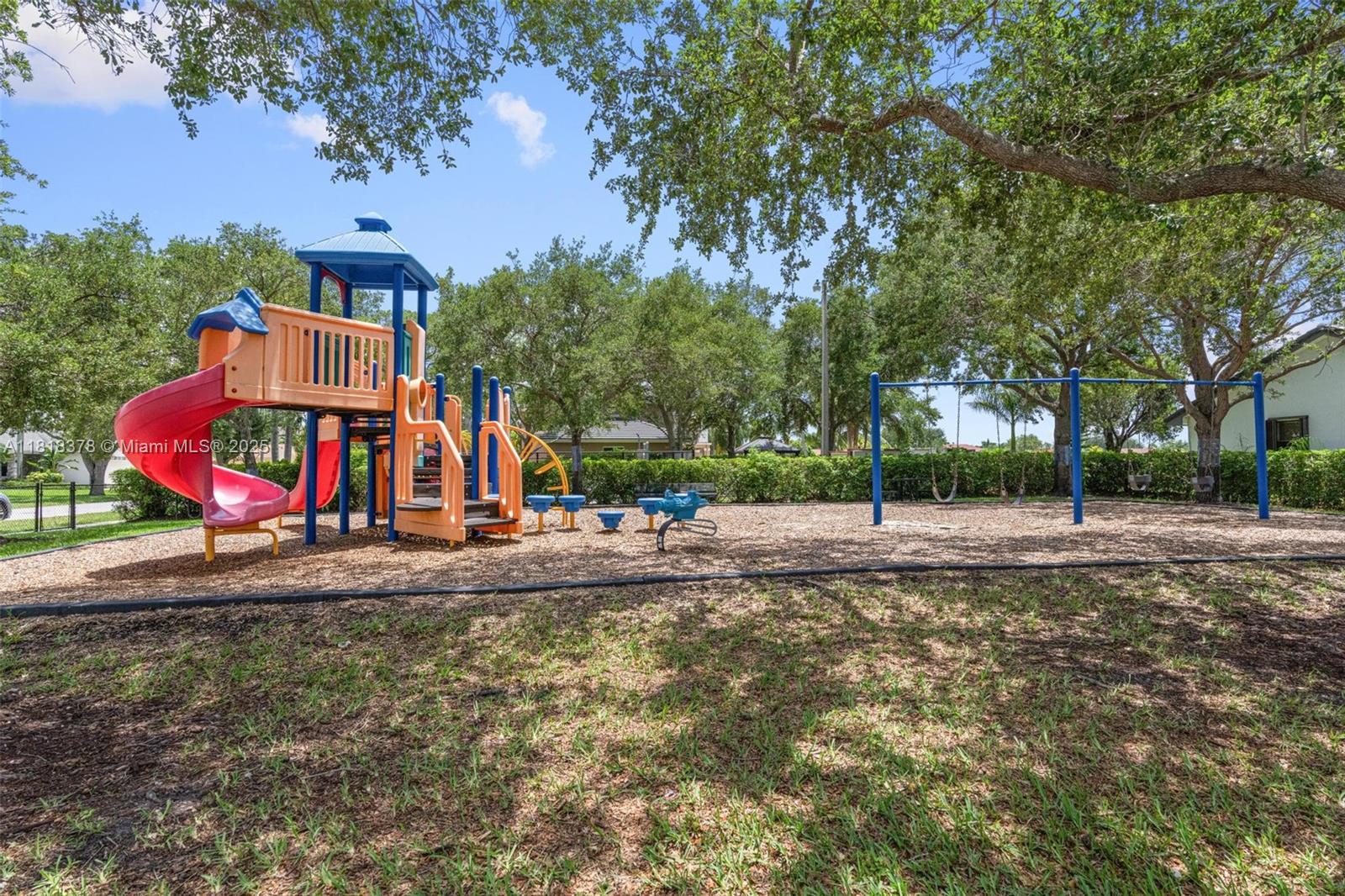 CHAPEL TRAIL REPLAT SECTI - Residential