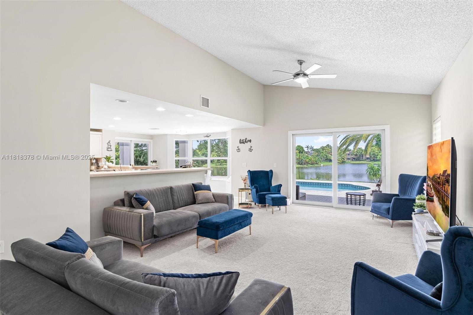 CHAPEL TRAIL REPLAT SECTI - Residential