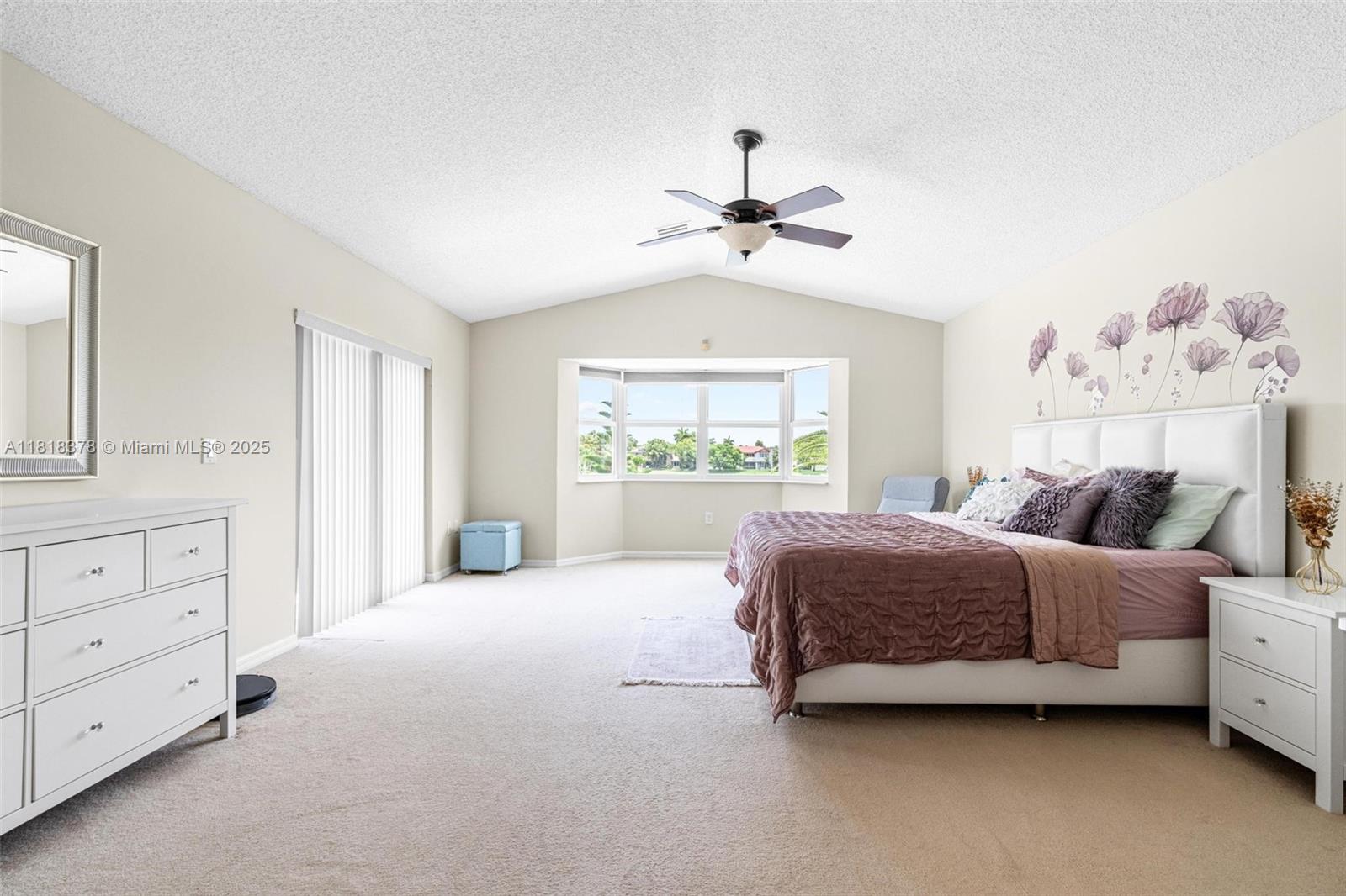 CHAPEL TRAIL REPLAT SECTI - Residential