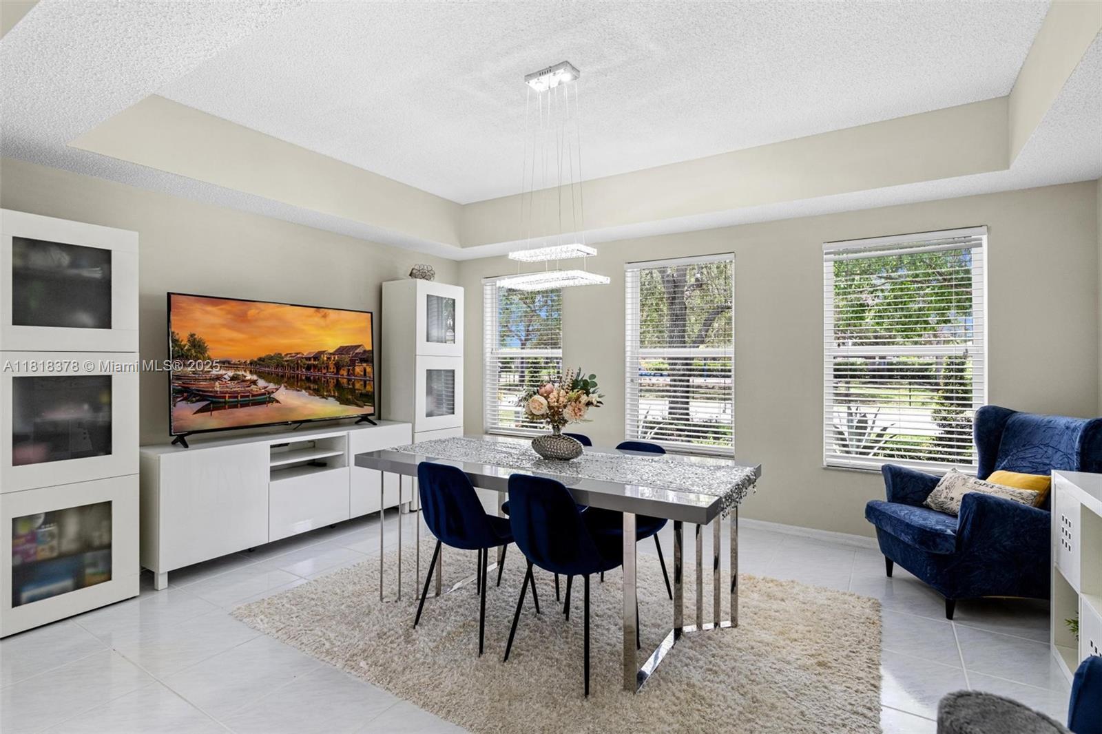 CHAPEL TRAIL REPLAT SECTI - Residential