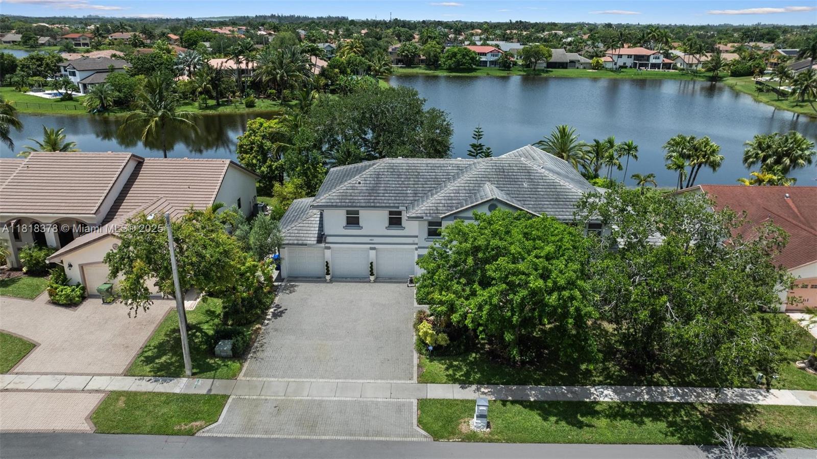 CHAPEL TRAIL REPLAT SECTI - Residential