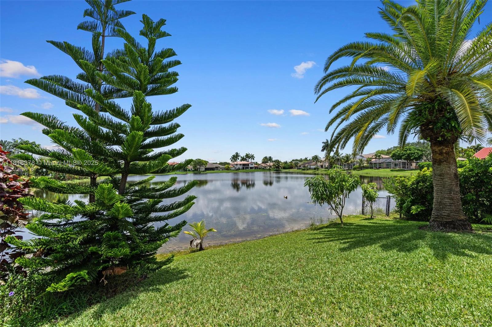 CHAPEL TRAIL REPLAT SECTI - Residential