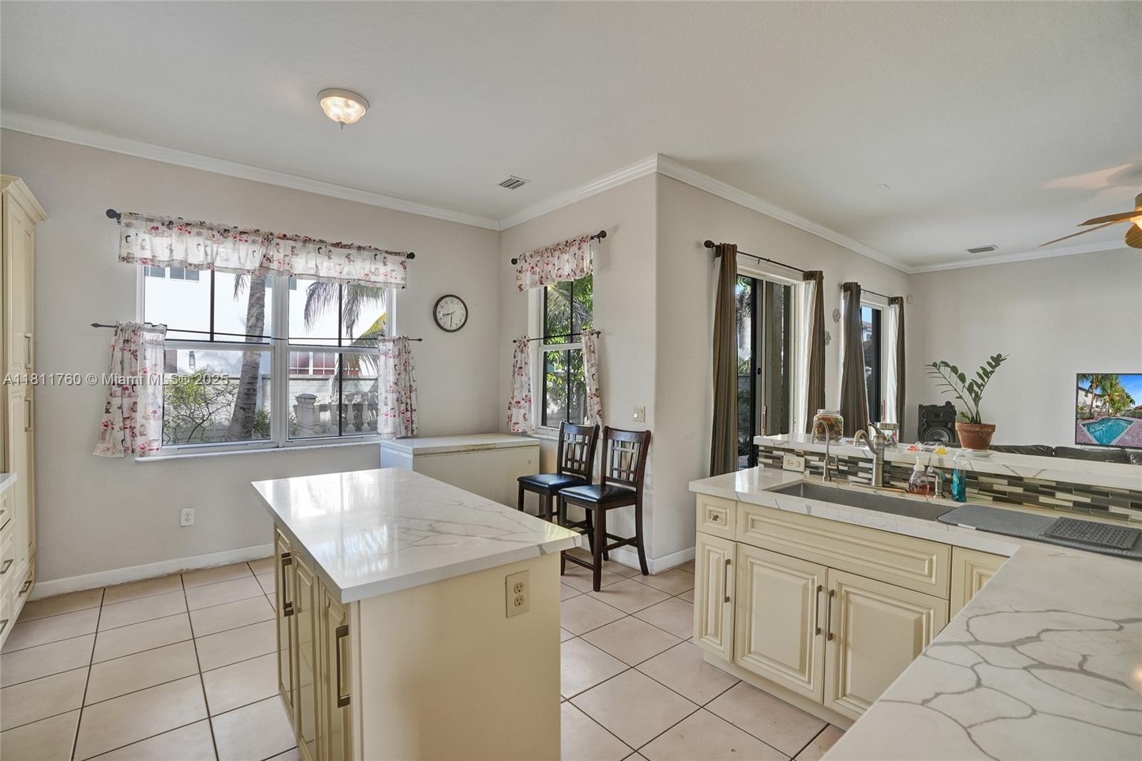 CENTURY GARDENS - Residential