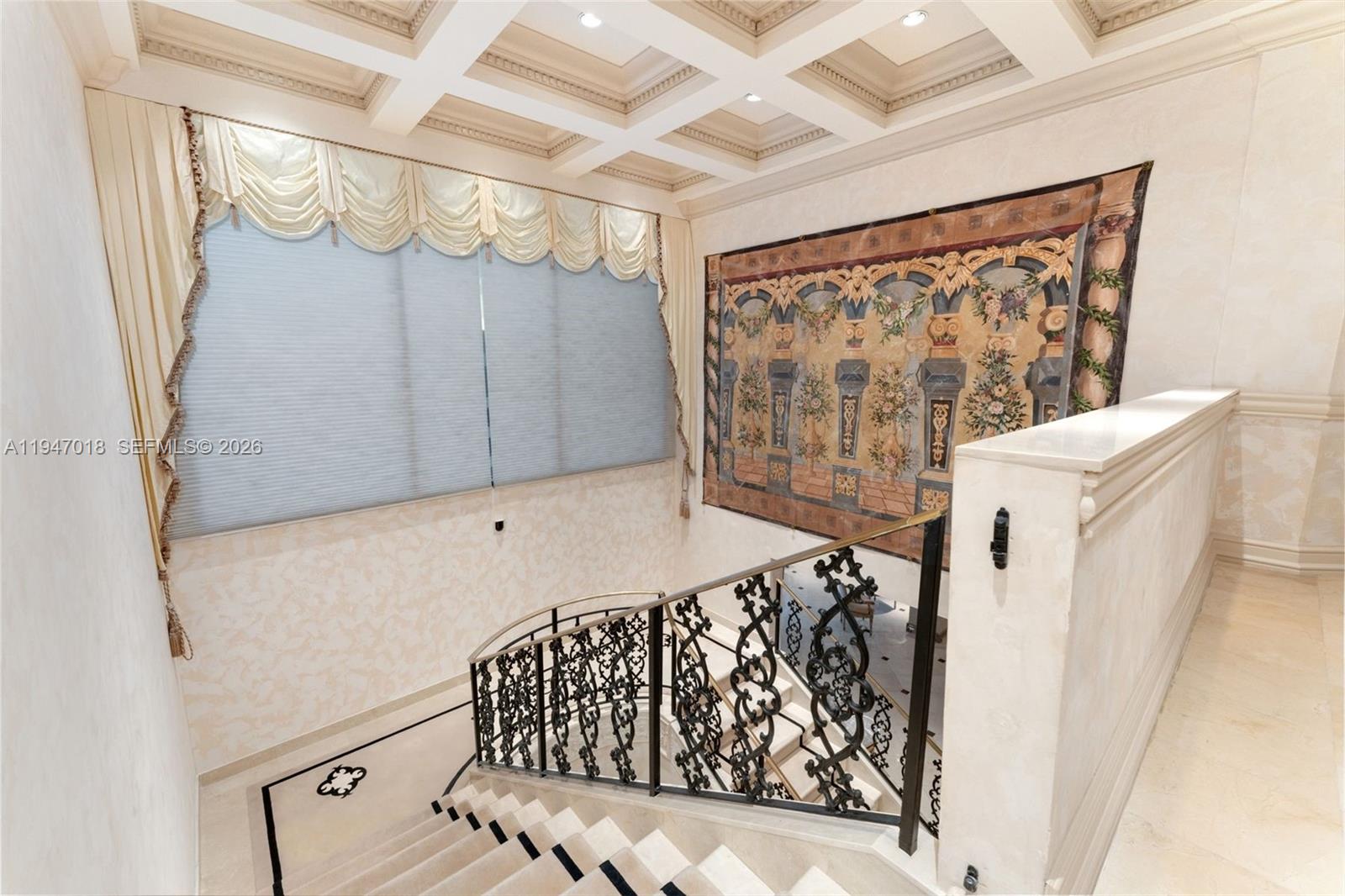 THE ALEXANDER CONDO - Residential