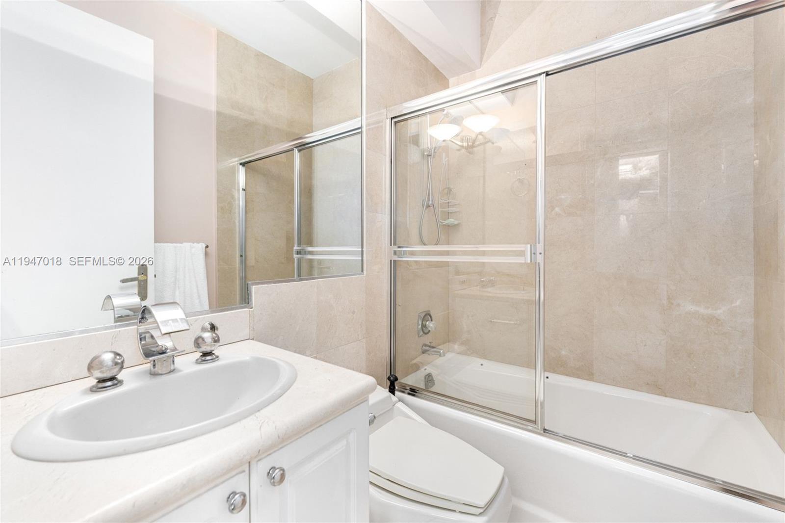 THE ALEXANDER CONDO - Residential