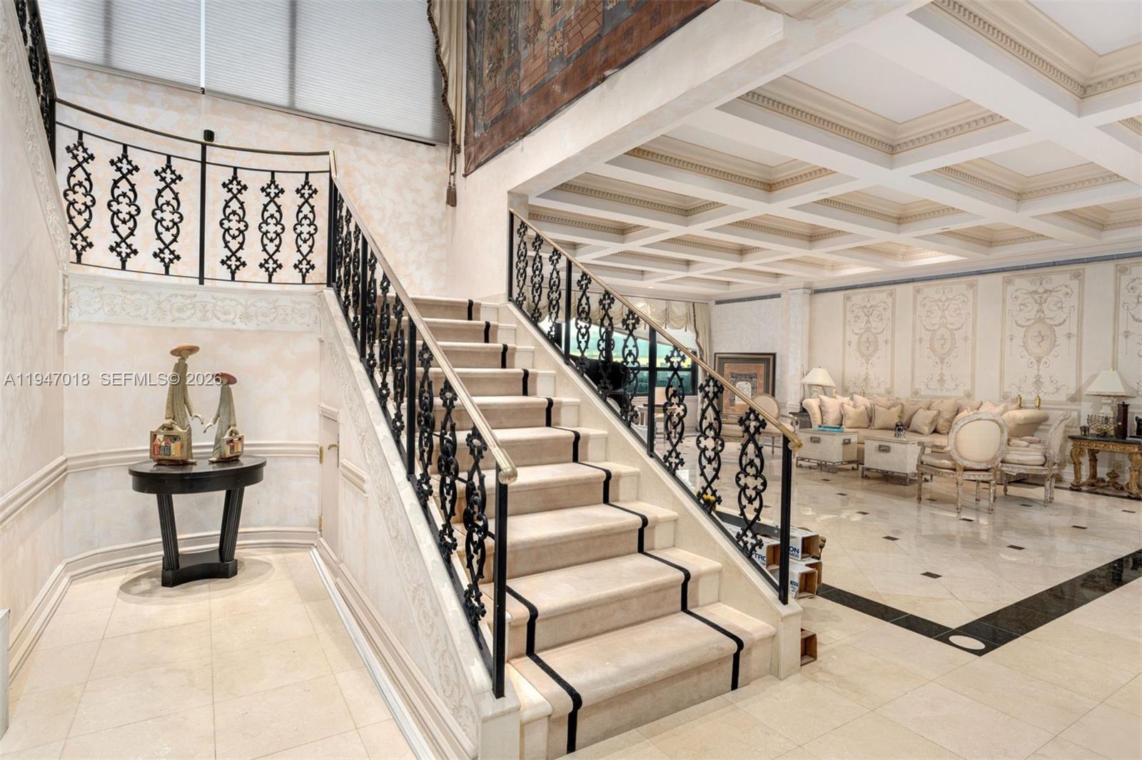 5225 Collins Ave PH8