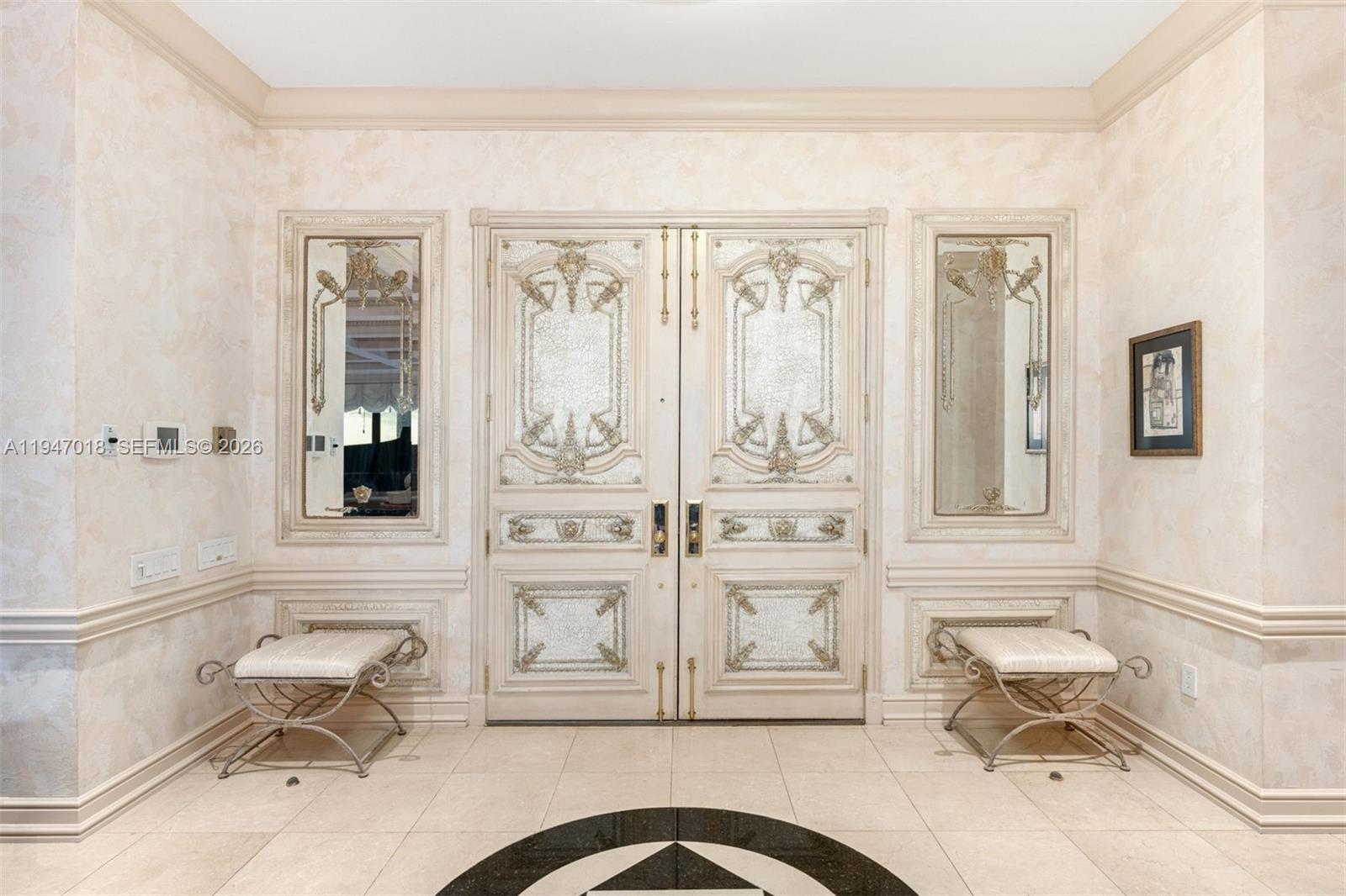 5225 Collins Ave PH8