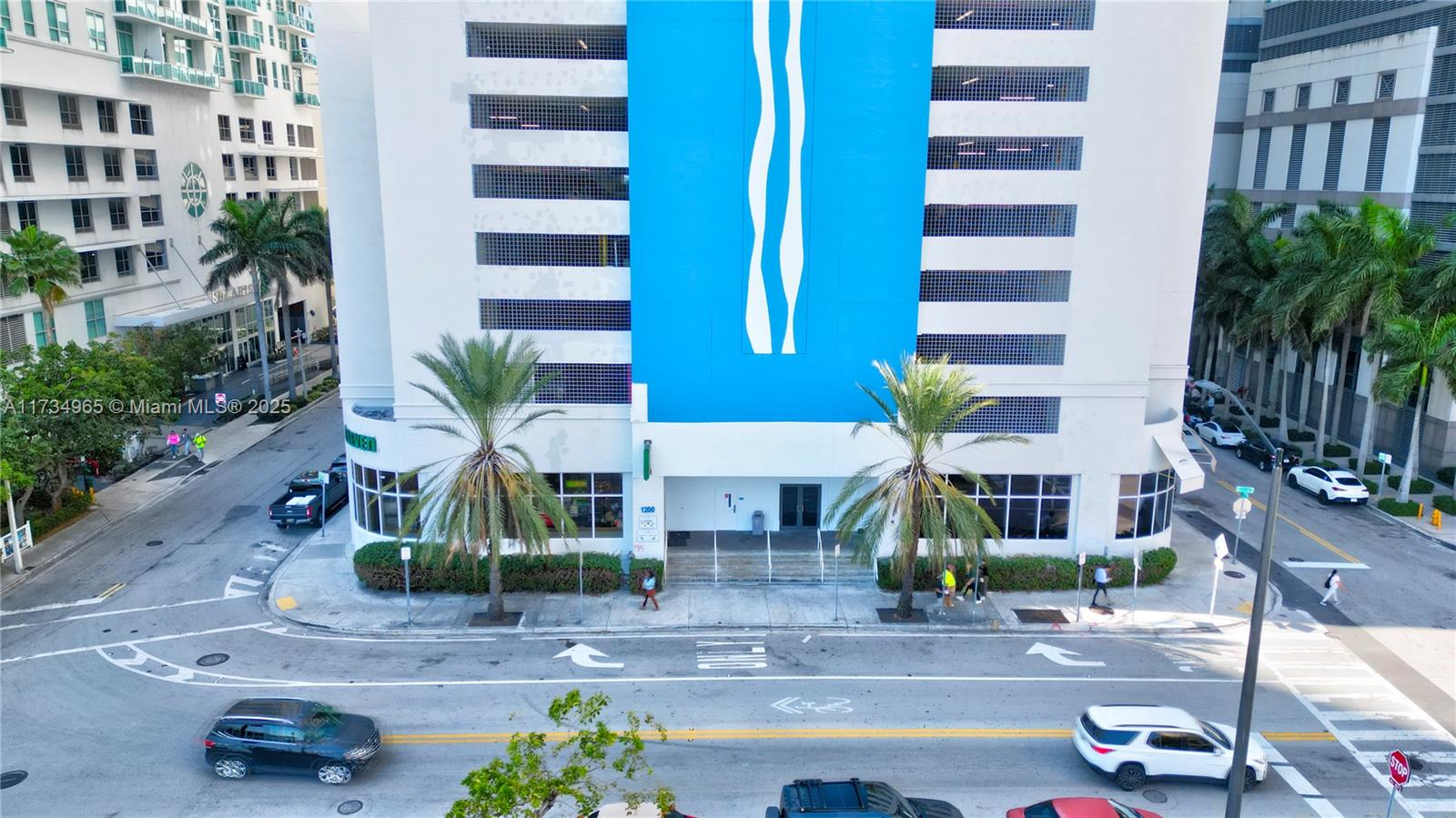 Property for Sale at 1200 Brickell Bay Dr 2514, Miami, Broward County, Florida - Bedrooms: 1 
Bathrooms: 1  - $450,000