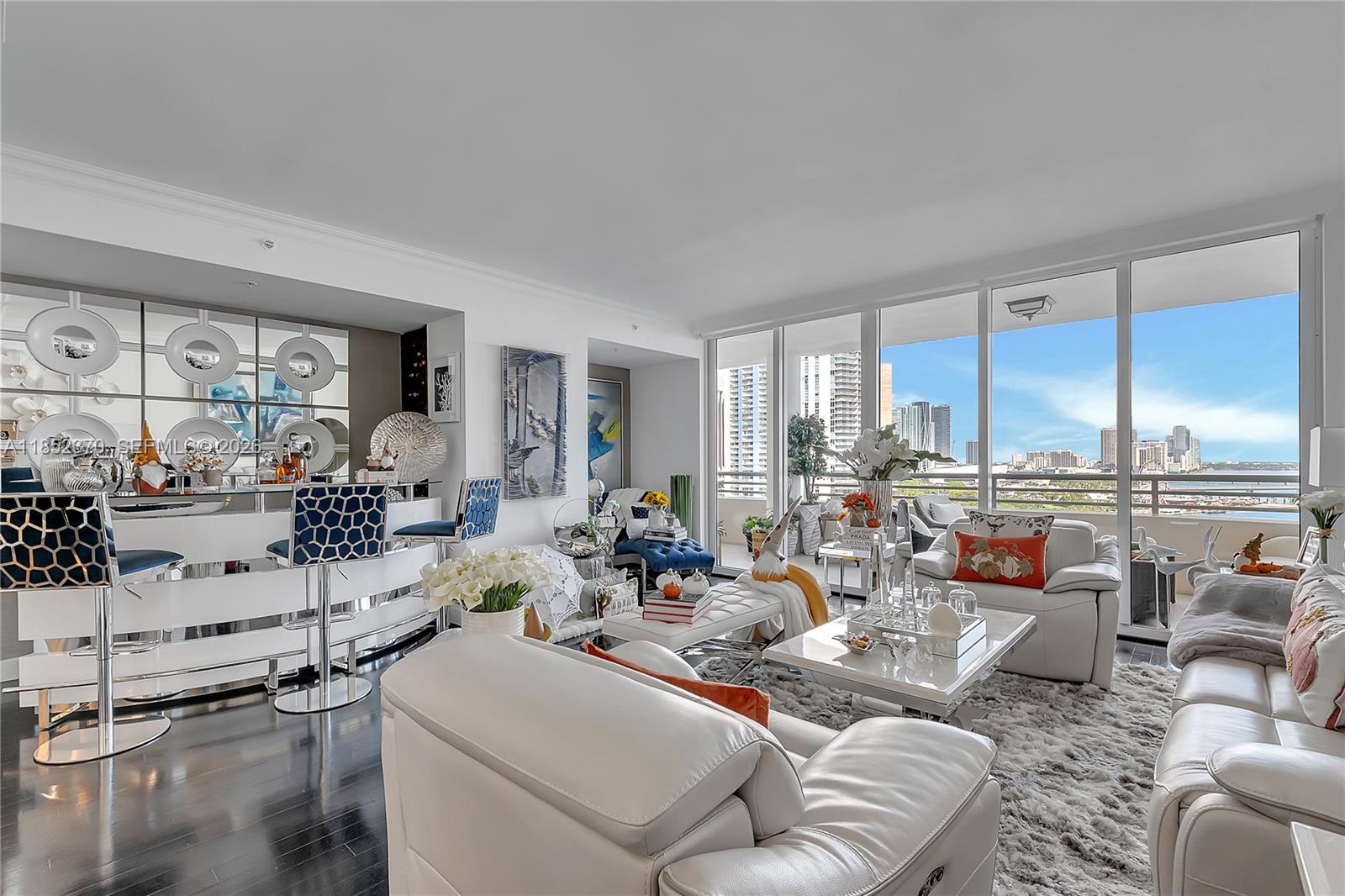 THREE TEQUESTA POINT COND - Residential